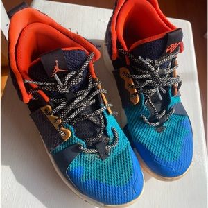 Boys Nike Basketball shoes